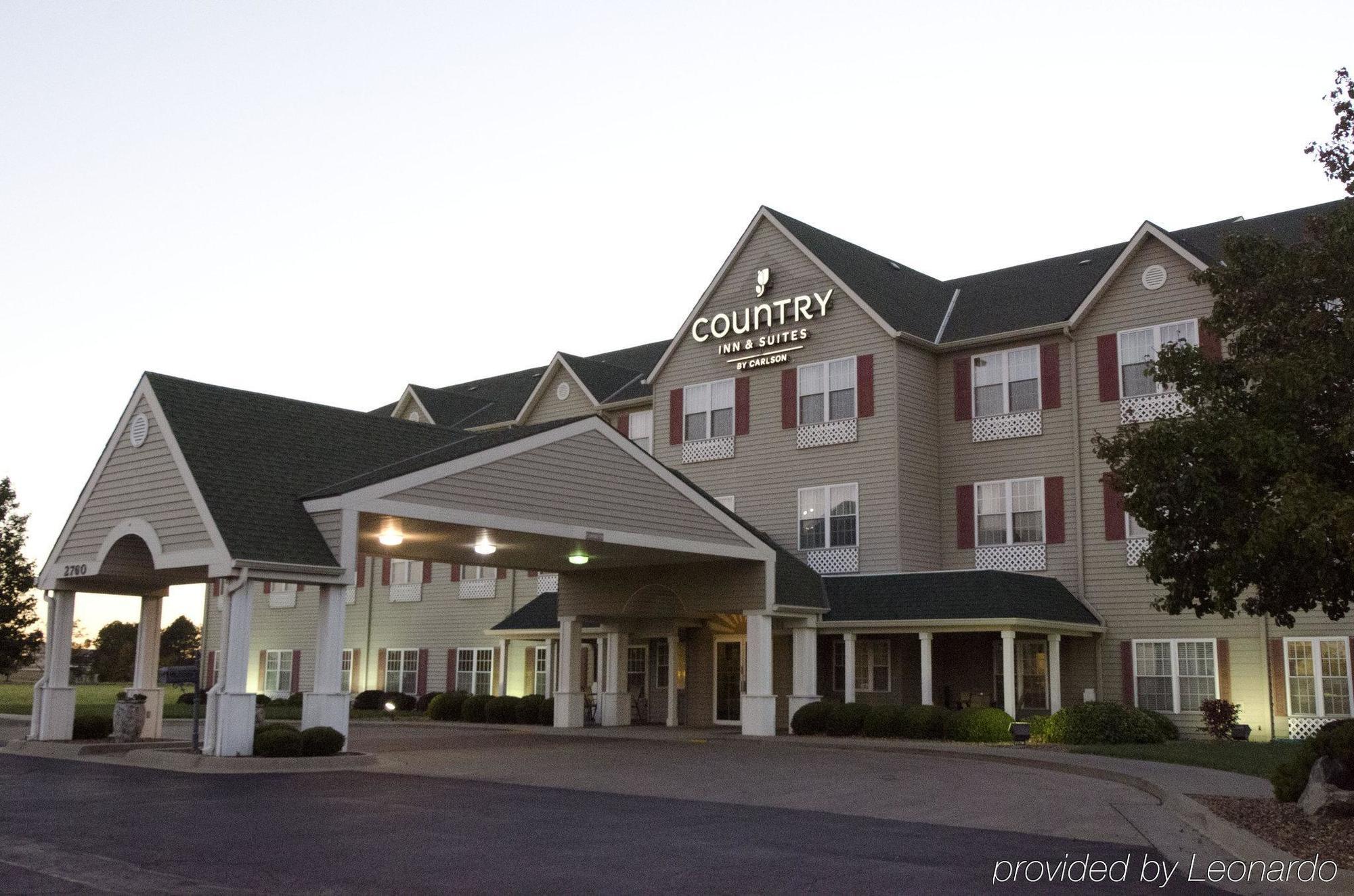 Country Inn & Suites By Radisson, Salina, Ks Ngoại thất bức ảnh